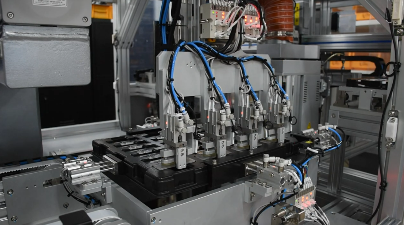 Plastic Gate Cutting System